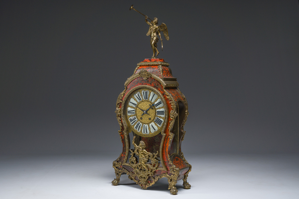 Cartel en marqueterie Boulle d'&eacute;caille et laiton aux montures en bronze dor&eacute;, France, 19&egrave;me si&egrave;cle