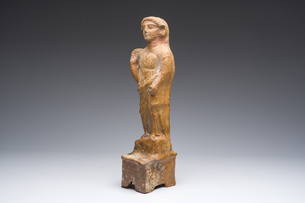Sculpture votive d'une femme en terre cuite, Ph&eacute;nicie, Liban, probablement 3&egrave;me/2&egrave;me si&egrave;cle av. J.-C.