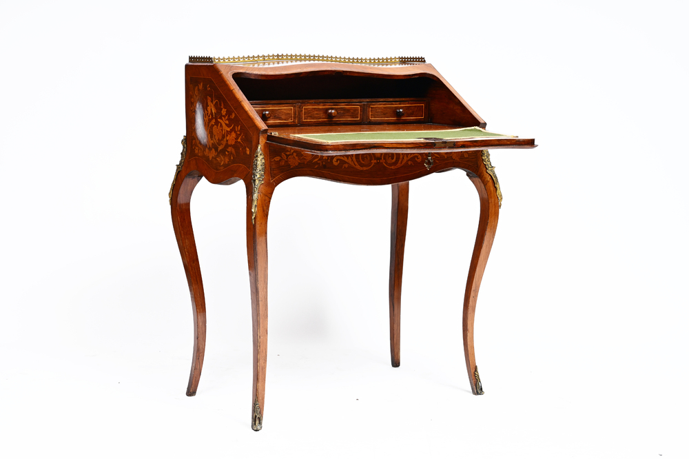 A French Louis XV style gilt bronze mounted ladies' writing desk with rich marquetry, 19th C.