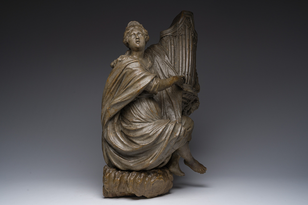 Figure de Sainte C&eacute;cile en bois patin&eacute;, Flandres, 18&egrave;me si&egrave;cle