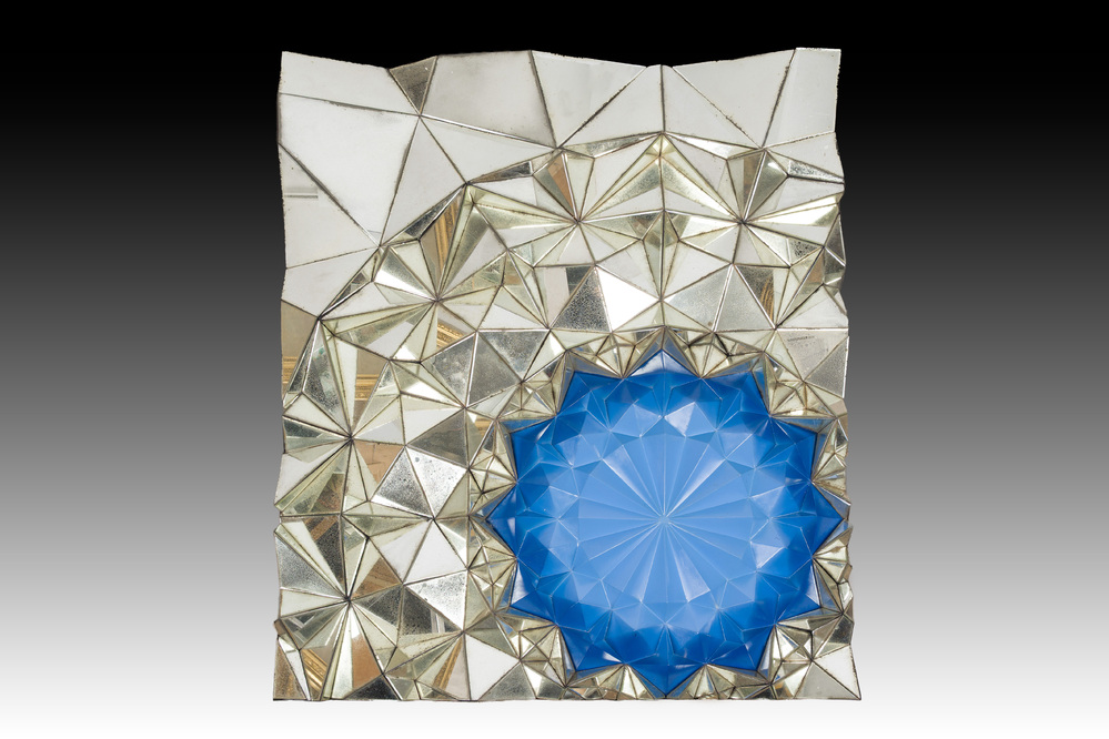 Olivier De Schrijver (1958): Miroir 'Fleur bleu', Ode's Design, &eacute;d. 3/6, dat&eacute; 2021
