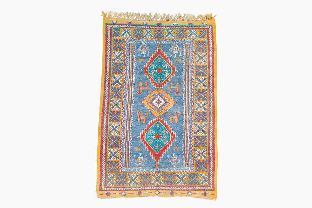 Tapis en laine &agrave; d&eacute;cor g&eacute;om&eacute;trique, la Turquie, 20&egrave;me si&egrave;cle