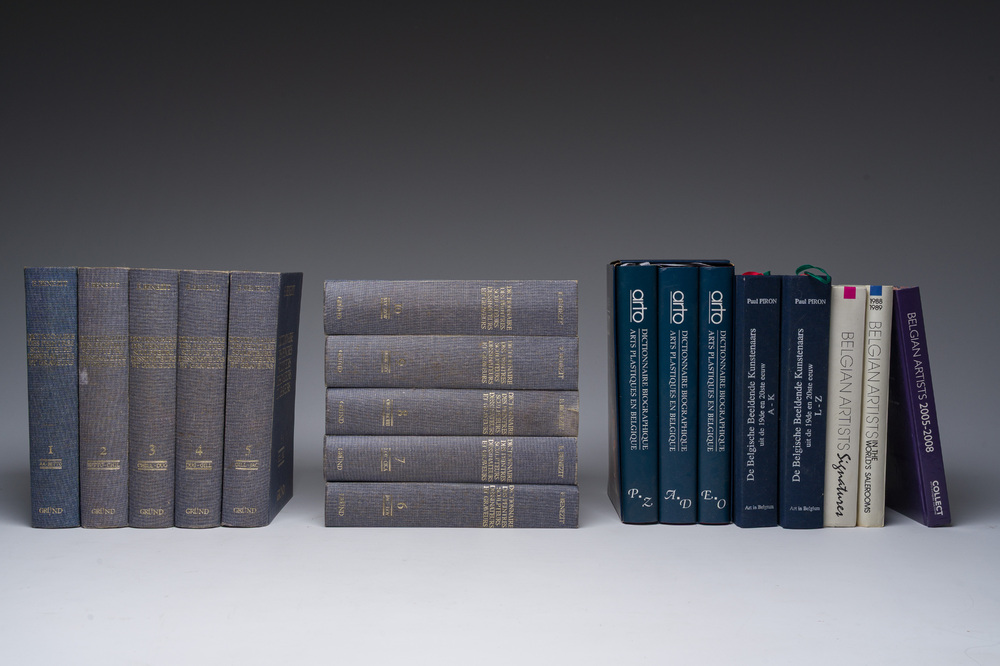 Six ouvrages de r&eacute;f&eacute;rence divers relatifs &agrave; la sc&egrave;ne artistique belge, 20&egrave;me/21&egrave;me si&egrave;cle