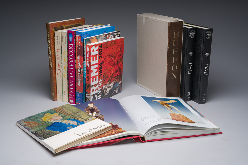 Douze publications li&eacute;es &agrave; la sc&egrave;ne artistique internationale, 20&egrave;me/21&egrave;me si&egrave;cle