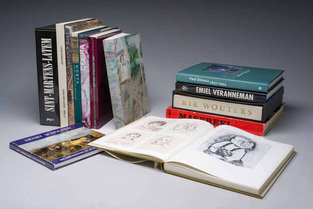 Treize publications li&eacute;es &agrave; l'art et &agrave; la culture en Belgique, 20&egrave;me/21&egrave;me si&egrave;cle