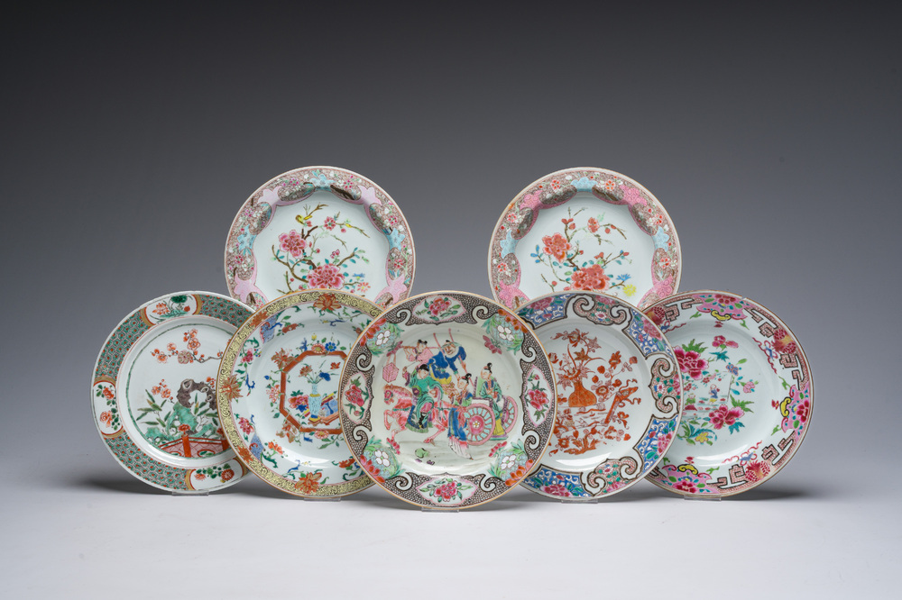 Sept assiettes en porcelaine de Chine famille rose en verte &agrave; d&eacute;cor floral et de sc&egrave;nes anim&eacute;es, Yongzheng/Qianlong