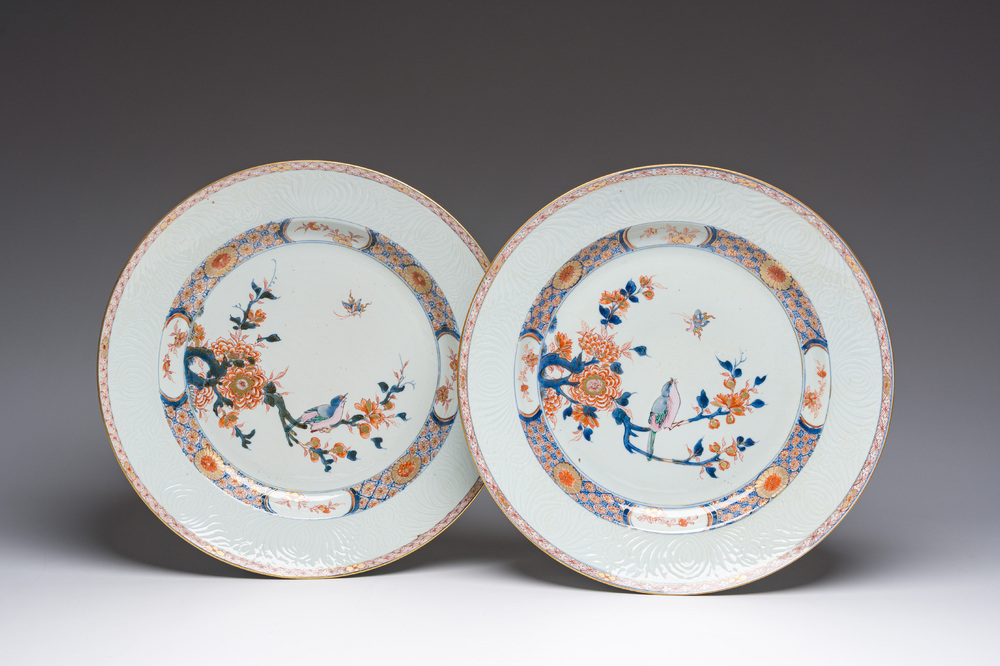 A pair of large Chinese rose-Imari dishes with a bird on a blossoming branch, Kangxi