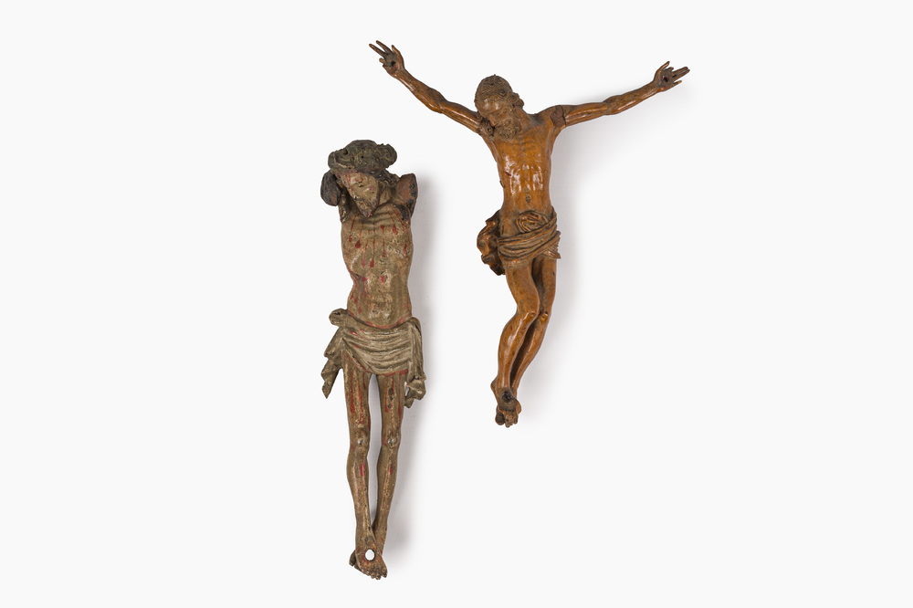 Two Flemish boxwooden and polychrome wooden Corpi Christi, 16th/17th C.