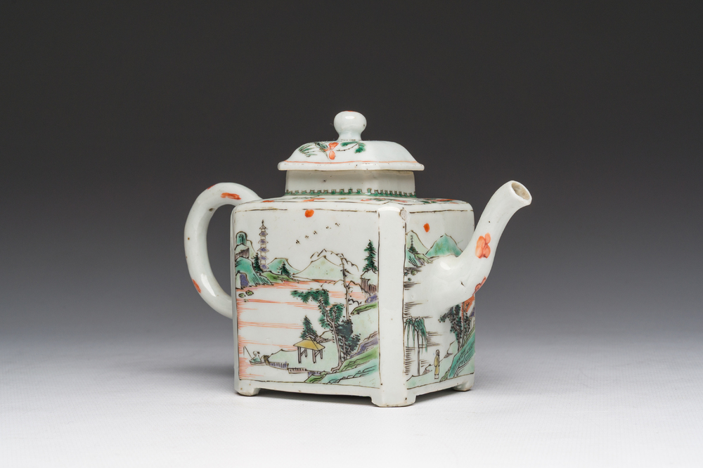 A rectangular Chinese famille verte teapot and cover, Kangxi