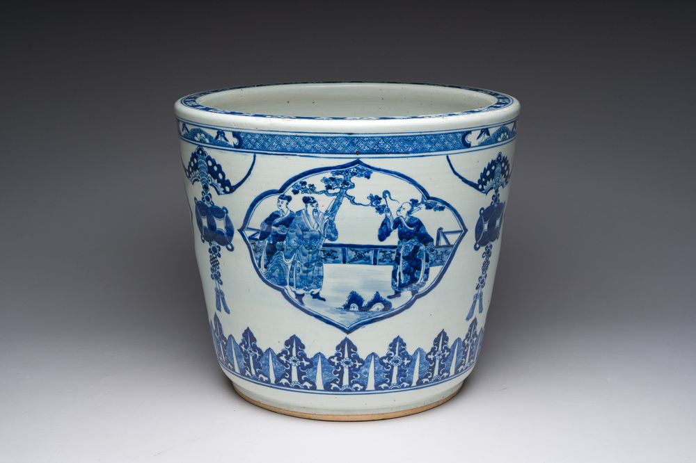 A Chinese blue and white jardini&egrave;re with figurative medallions, 19th C.