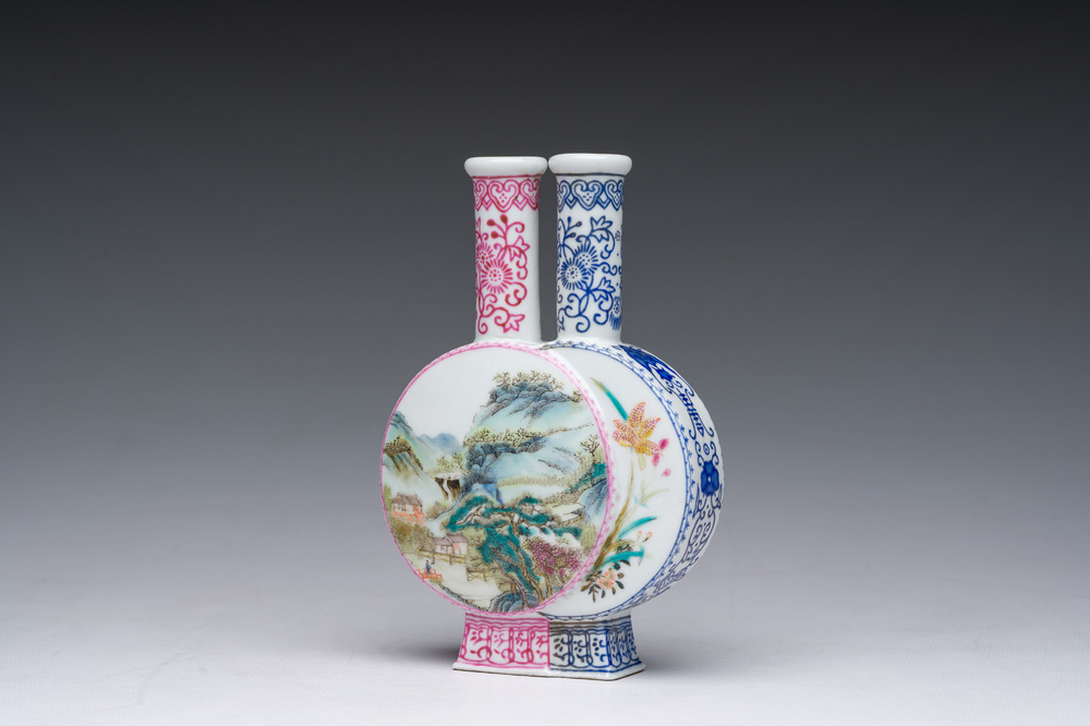 Vase double en porcelaine de Chine famille rose &agrave; d&eacute;cor floral et de paysage, marque de Qianlong, R&eacute;publique, 20&egrave;me si&egrave;cle