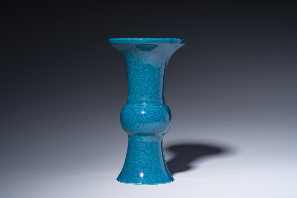 A Chinese robin's egg glazed yenyen vase, 19th C.