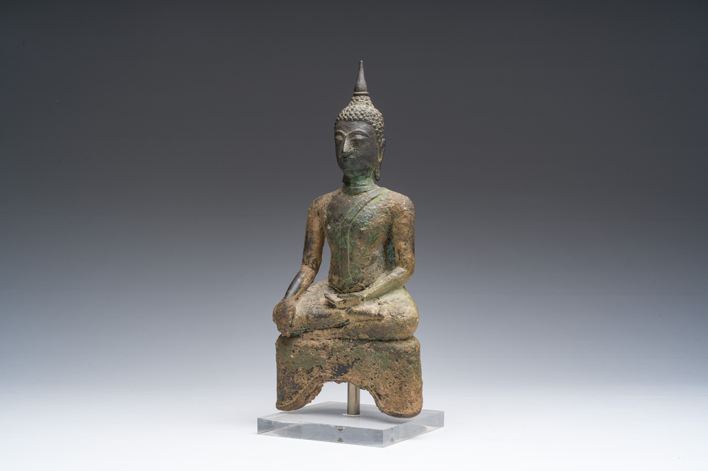 Bouddha en bronze, probablement Tha&iuml;lande, 15&egrave;me si&egrave;cle