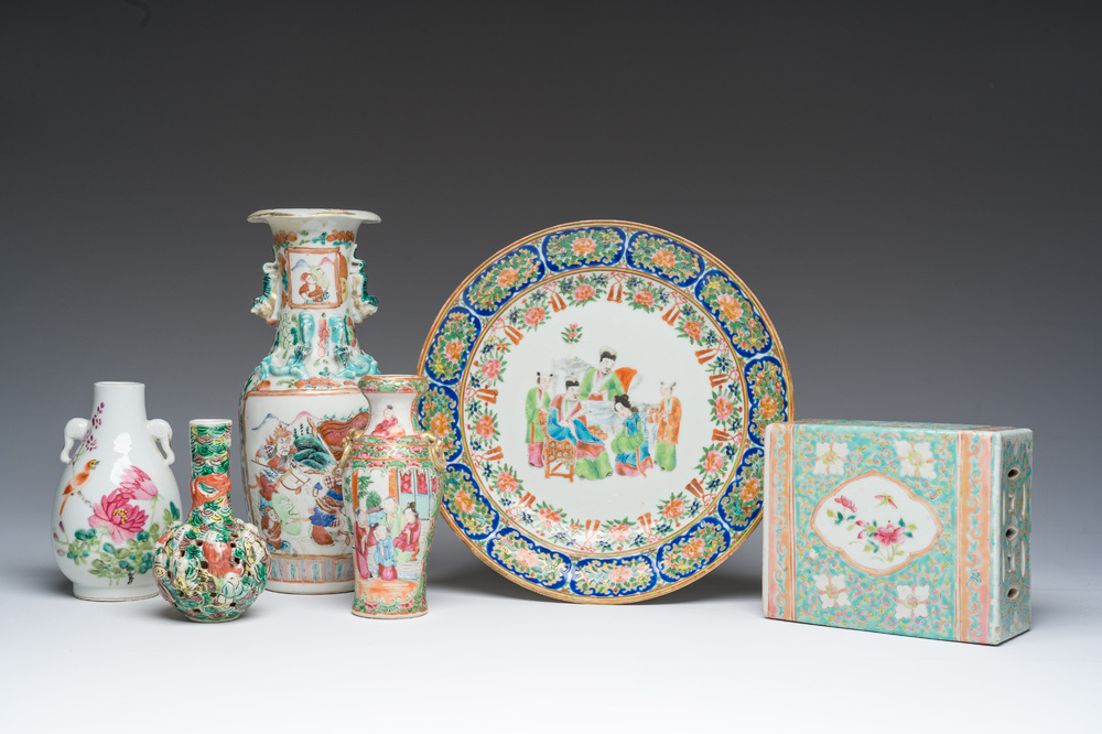 Collection vari&eacute;e en porcelaine de Chine famille rose, verte et qianjiang cai, 19&egrave;me/20&egrave;me si&egrave;cle
