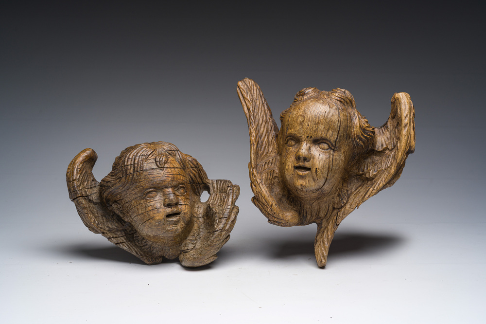 Deux t&ecirc;tes d'anges en ch&ecirc;ne sculpt&eacute;, Flandres, 18&egrave;me si&egrave;cle