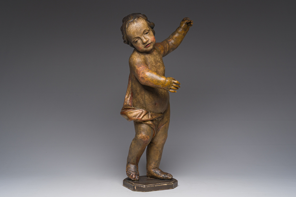 Putto en bois dor&eacute; et polychrome, 18&egrave;me si&egrave;cle
