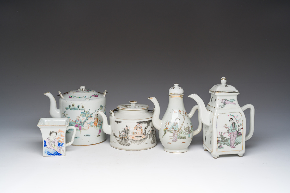 Four Chinese famille rose and qianjiang cai teapots and covers and a cup with figurative design, 19th/20th C.
