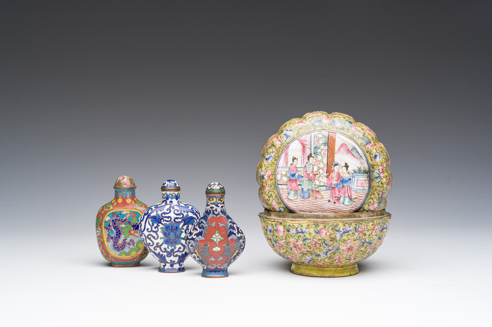 Three Chinese cloisonn&eacute; snuff bottles and a Canton enamel bowl and cover, 19th/20th C.