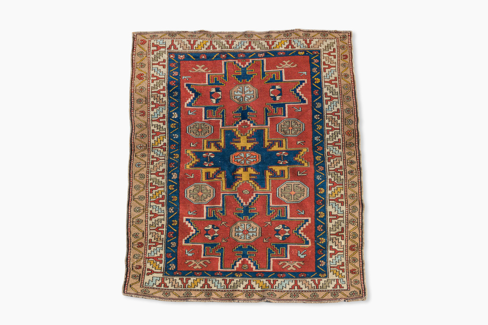 A Caucasian Shirvan rug with geometric design, wool on cotton, first half 20th C.