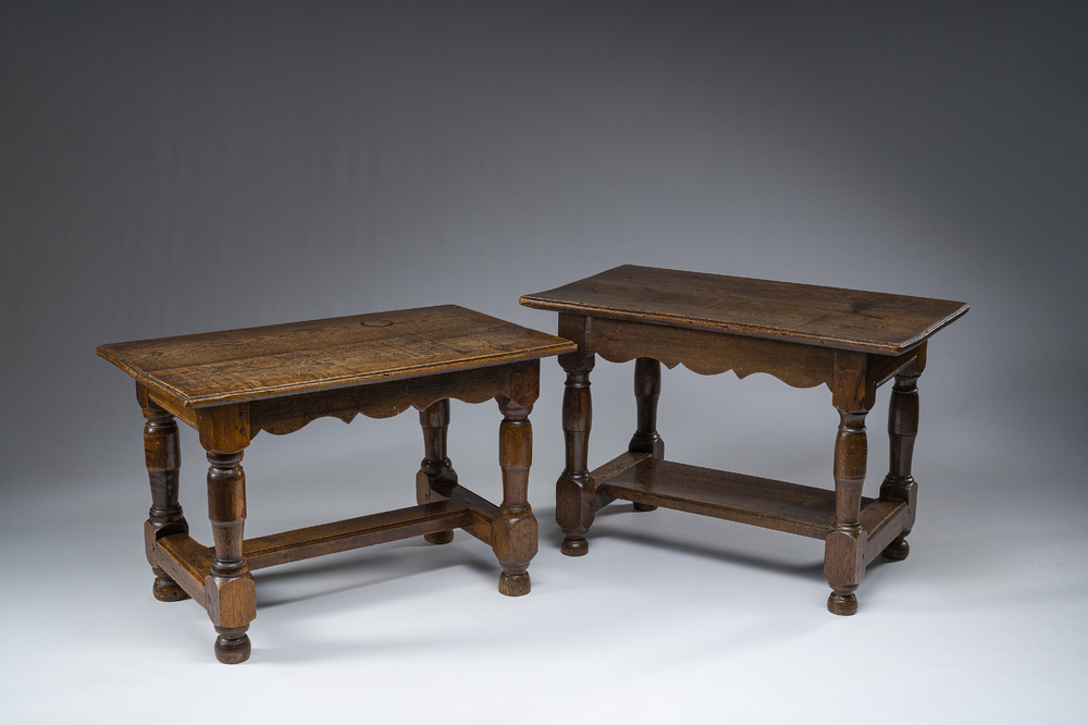 Deux tables d'appoints en bois, France, 17&egrave;me si&egrave;cle et post&eacute;rieur