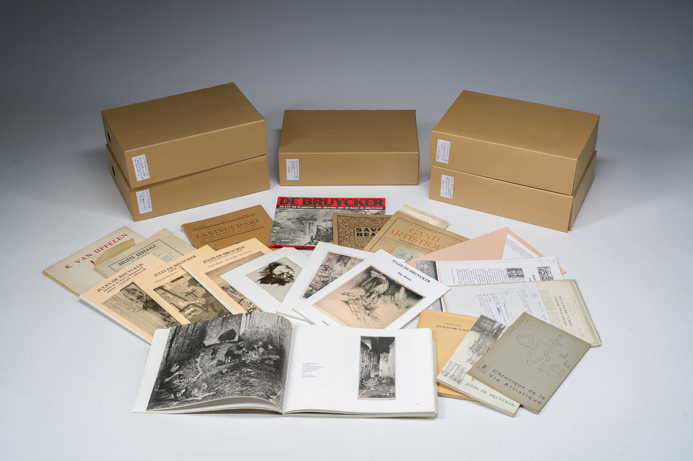 Grande collection de litt&eacute;rature et de documents d'archives relatifs &agrave; l'artiste gantois Jules De Bruycker, 20&egrave;me/21&egrave;me si&egrave;cle
