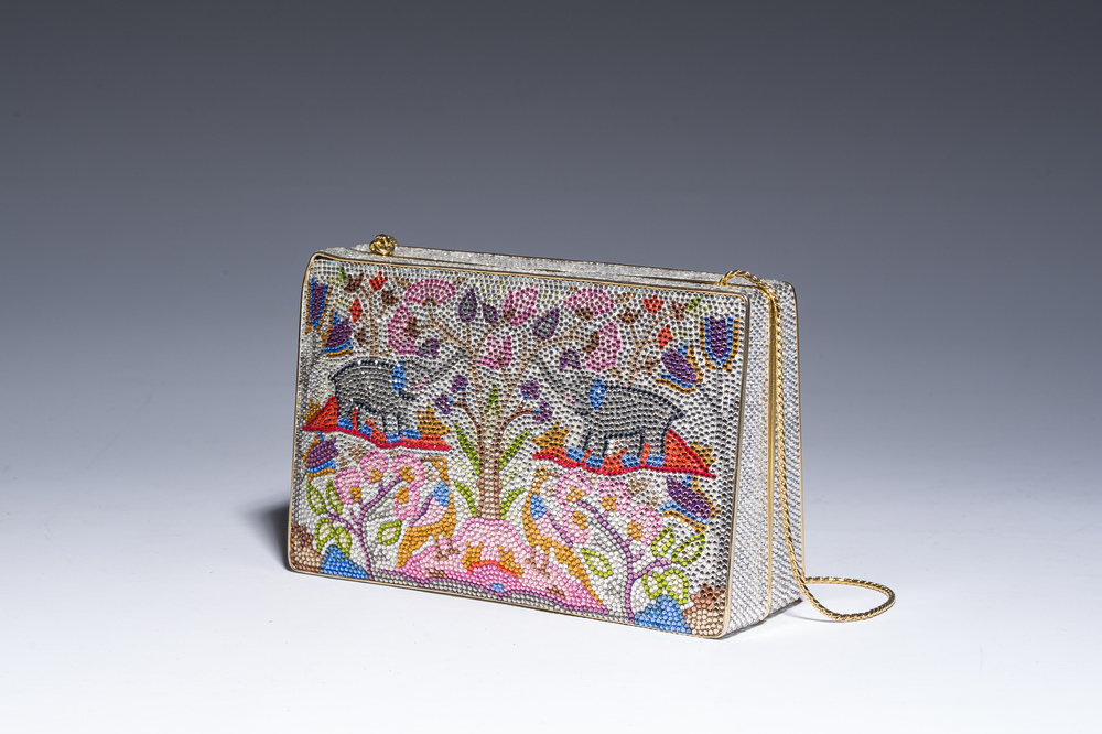 Judith Leiber (1921-2018): Pochette de soir&eacute;e orn&eacute;e de cristaux Swarovski &agrave; d&eacute;cor d'&eacute;l&eacute;phants, vers 2000