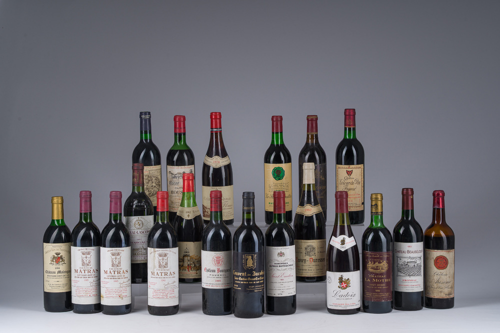 1952-1993 Ch&acirc;teau Ausone, Ch&acirc;teau Margaux, Ch&acirc;teau Matras, etc., 20 bouteilles