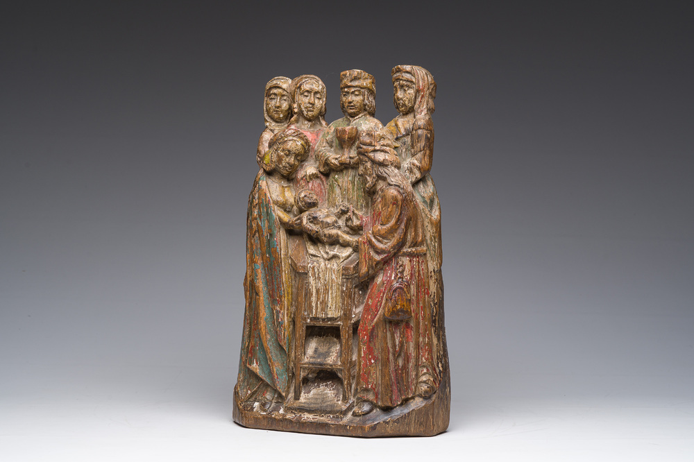 Groupe en bois sculpt&eacute; et polychrome repr&eacute;sentant la circoncision de J&eacute;sus, 19&egrave;me si&egrave;cle