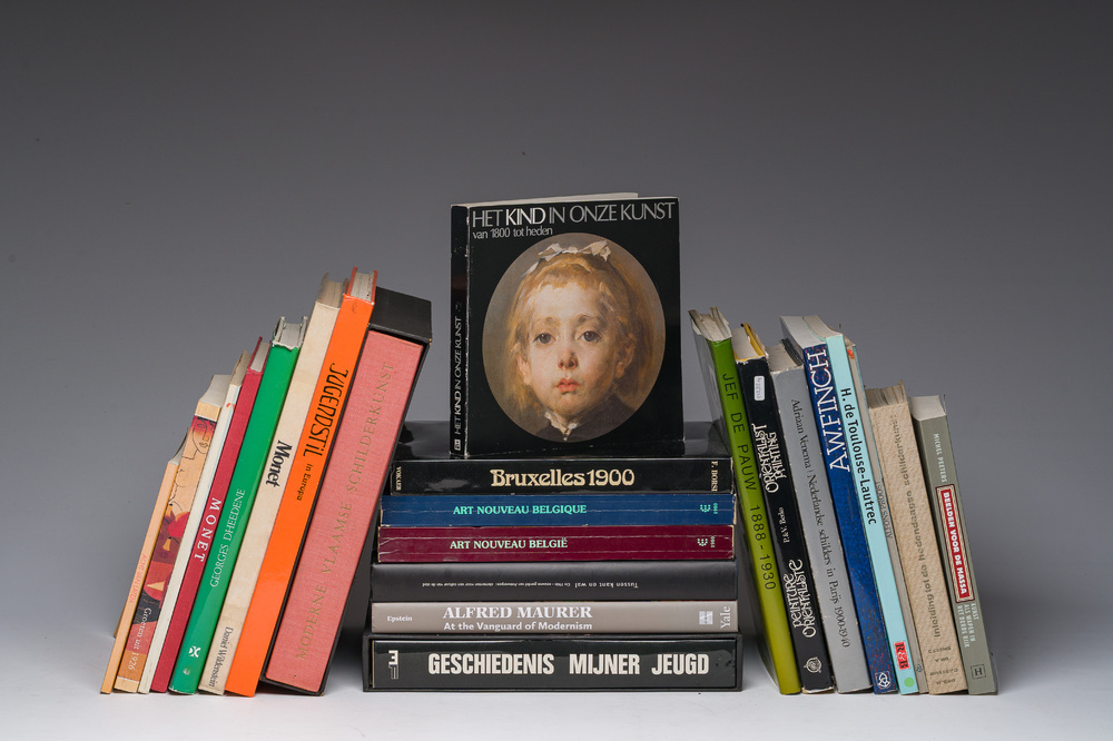 Een interessante en uitgebreide collectie kunstboeken en tentoonstellingscatalogi, 20ste eeuw