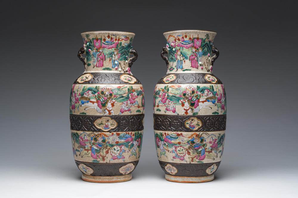 A pair of fine Chinese Nanking crackle glazed famille rose 'warrior' vases, 19th C.