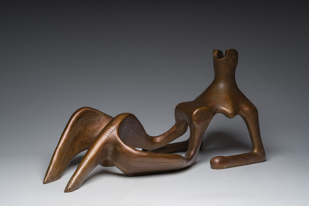 European school, in the manner of Henry Moore (1898-1986): Reclining nude, patinated bronze