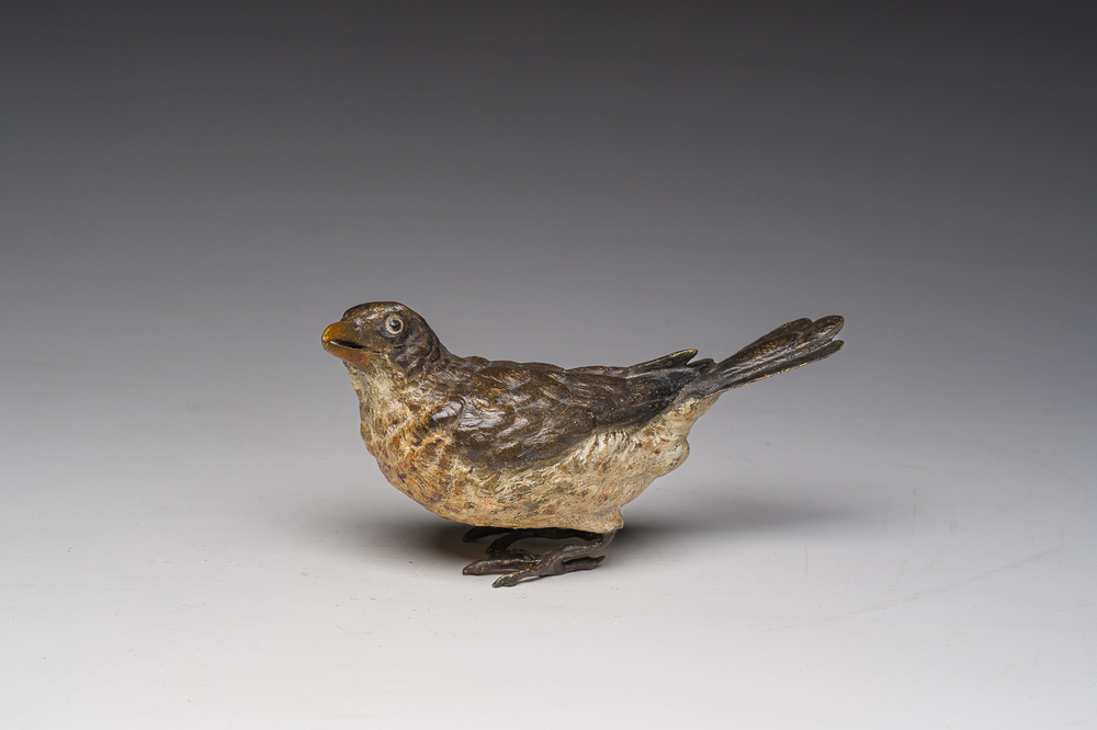 Franz Xaver Bergmann (1861-1936): Een Weense polychroom koud beschilderde bronzen model van een zanglijster, 19de/20ste eeuw
