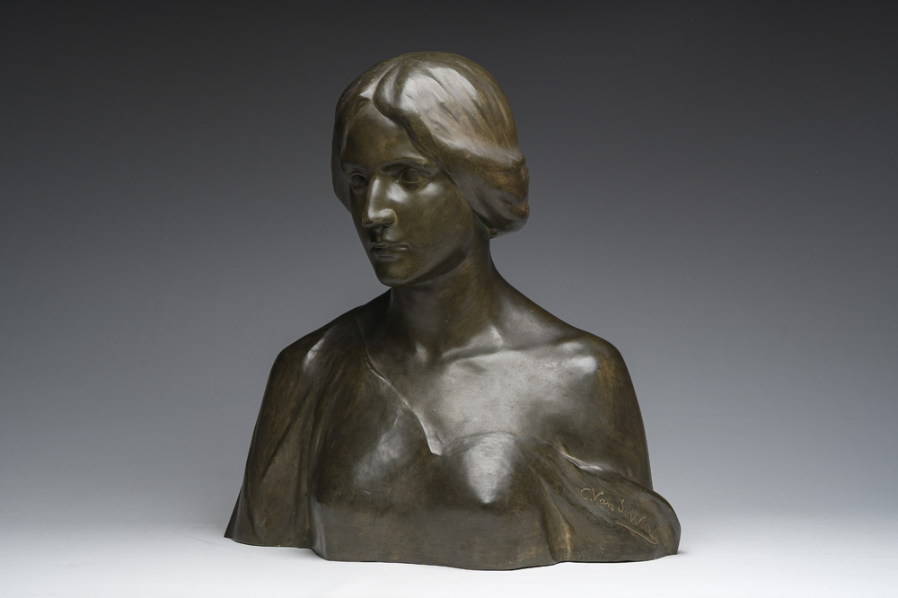 Charles Van De Waele (19de/20ste eeuw): Bust of a lady, patinated bronze, marked 'Ch. Vindevogel Gand Fondeur'