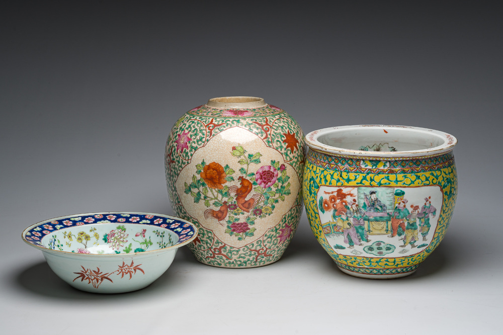 A Chinese Nanking crackle glazed famille rose jar with roosters and flowers, Kangxi mark, a bowl and a famille verte jardini&egrave;re, 19th/20th C.