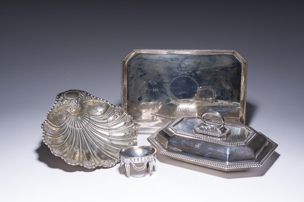A varied collection of English silver and silver-plated tableware, 19th/20th C.