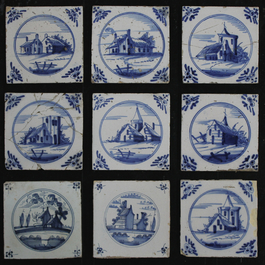 Lot de 19 carreaux en fa&iuml;ence de Delft, bleu et blanc, dessins diff&eacute;rents, 17e et 18e