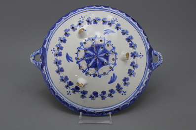 A Frisian Delft Makkum tripod fish strainer ca. 1800