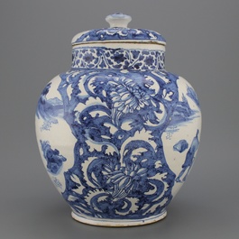 Important pot couvert en majolique hollandaise &agrave; la chinoiserie, probablement Haarlem, env. 1630