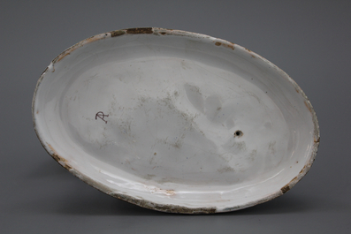 Mod&egrave;le de sanglier en fa&iuml;ence de Delft, mangan&egrave;se, marqu&eacute; AP, 19e