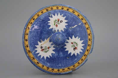 Suikerpot in Brussels aardewerk, ca. 1800
