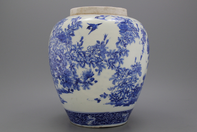 A Japanese Arita blue and white vase, 19th C.