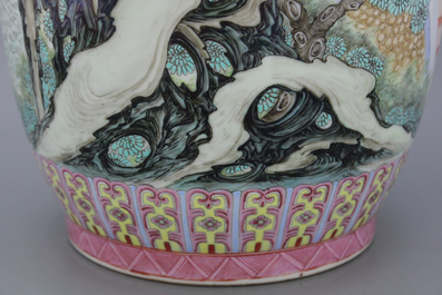 An impressive Chinese porcelain famille rose rouleau vase, Republic, 20th C.