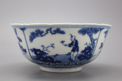 A fine Chinese porcelain blue and white bowl, 19th C.