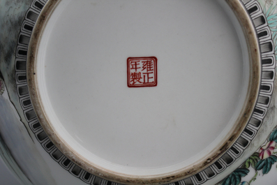A large Chinese porcelain bowl, Republic, 20th C.
