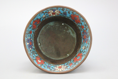 Pot &agrave; encens en &eacute;mail cloisonn&eacute;, Chine, dynastie Ming