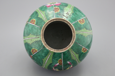 A Chinese porcelain ginger jar, 19th C.