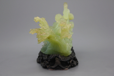 A Chinese carved jadeite group, Cultural Revolution, 20th C.