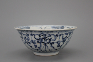 Bol en porcelaine de Chine, bleu et blanc, dynastie Ming