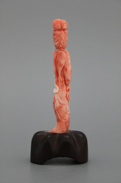 Guanyin en corail chinois, 19/20e