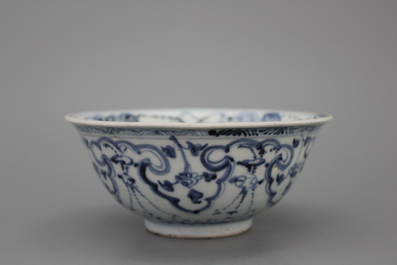 Bol en porcelaine de Chine, bleu et blanc, dynastie Ming